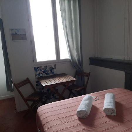 Etape Gimontoise 32 "Chambre Tout Confort" Exterior foto